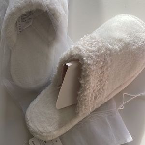 Pottery Barn Slippers